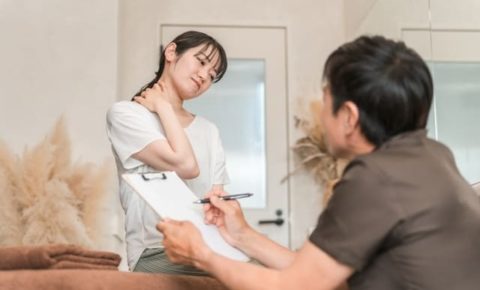 ピラティスで肩こり解消！あなた専用のケアと簡単エクササイズを紹介